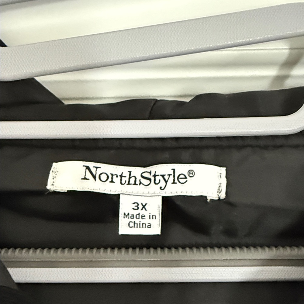 Black boiled wool button-down swing coat - Picture 2 of 8